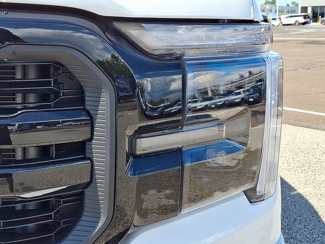 New 2026 Star White Metallic Tri-Coat Ford Lariat® image 9