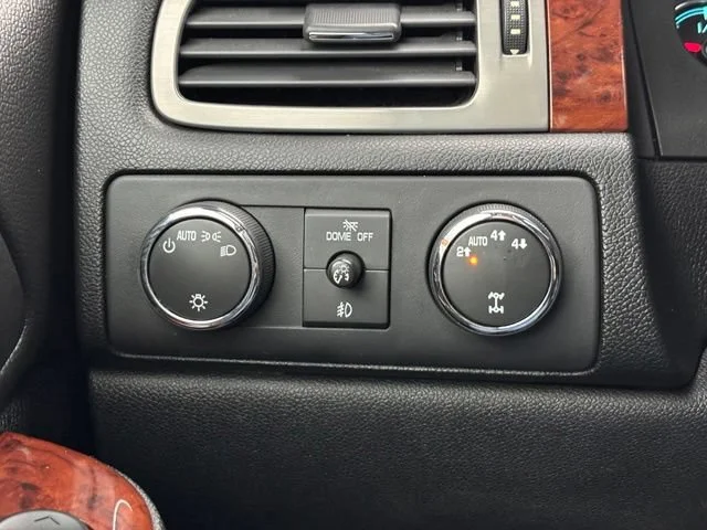 Used 2012 SILVER ICE METALLIC Chevrolet LT image 22