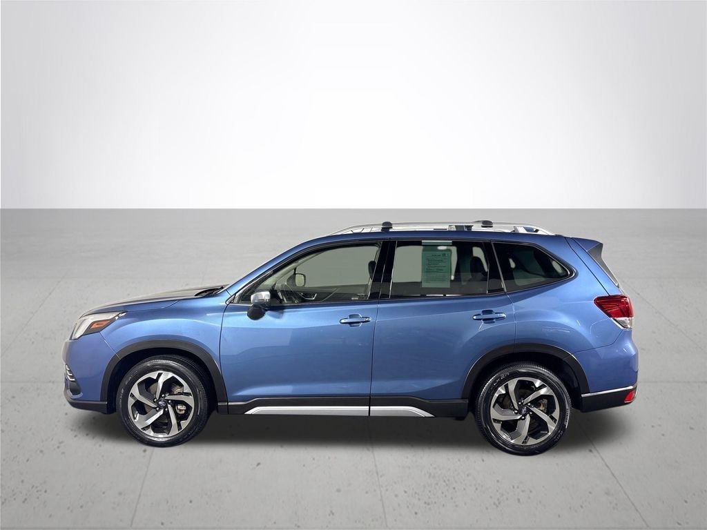 Used 2023 Horizon Blue Subaru Touring image 9