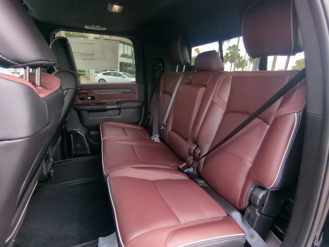 New 2026 Diamond Black Crystal Pearl-Coat Exterior Paint RAM Limited image 15