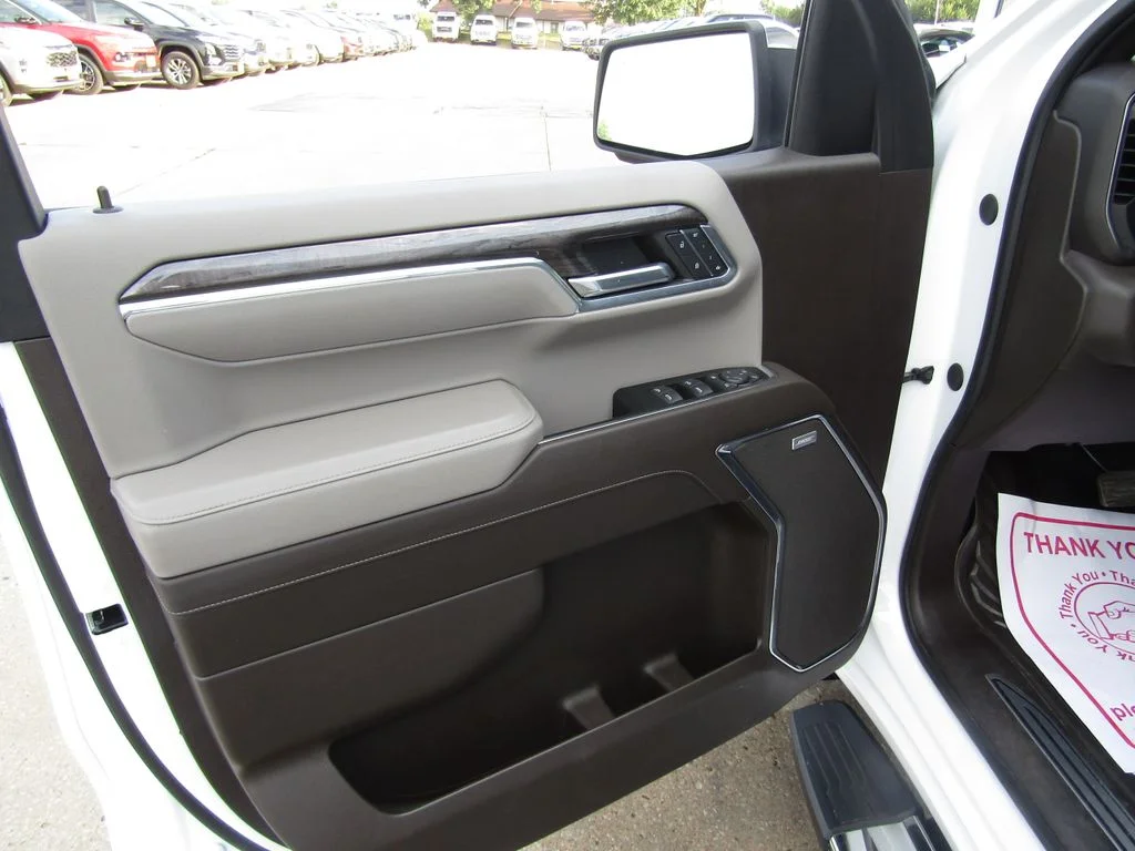 Used 2024 White Chevrolet LTZ image 27