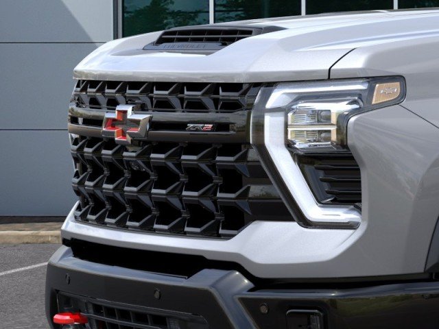 2026 Chevrolet Silverado 2500 HD ZR2 - Photo 13