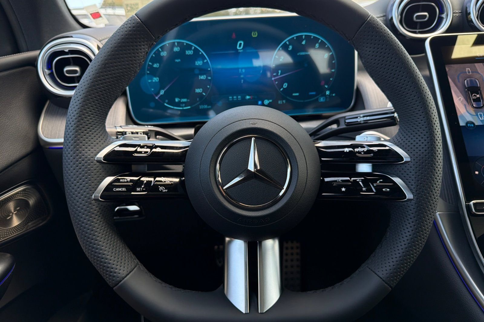 New 2026 Black Mercedes-Benz GLC 300 image 25