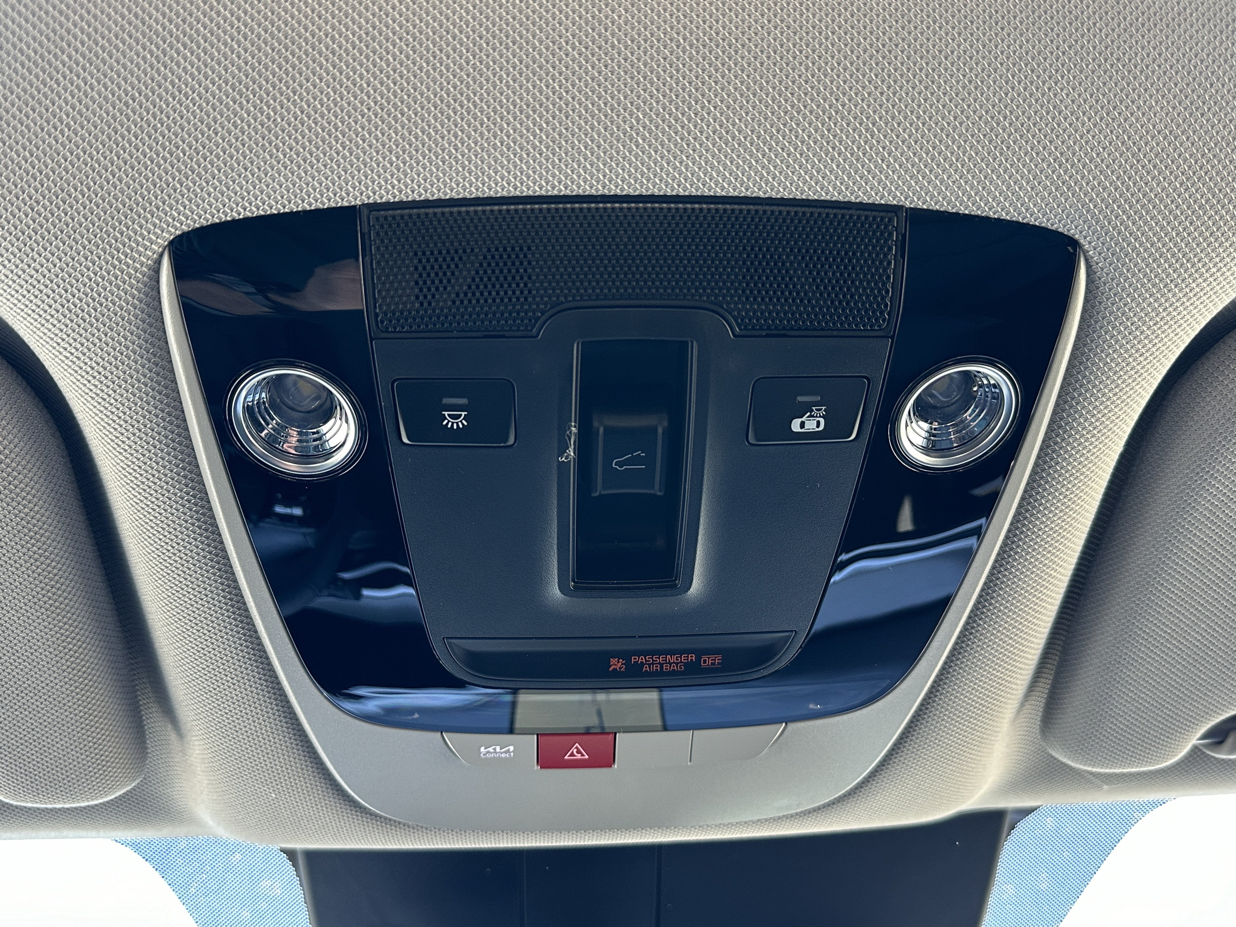 New 2026 Ivory Silver Kia S image 23