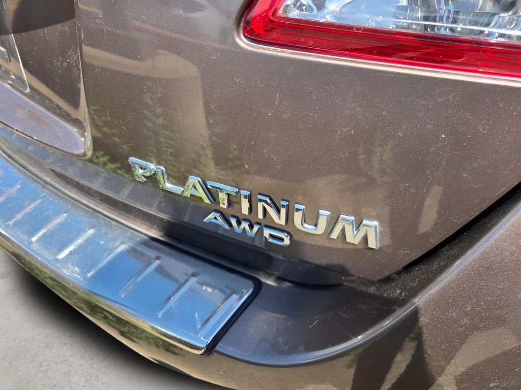 Used 2014 Tinted Bronze Metallic Nissan LE image 20
