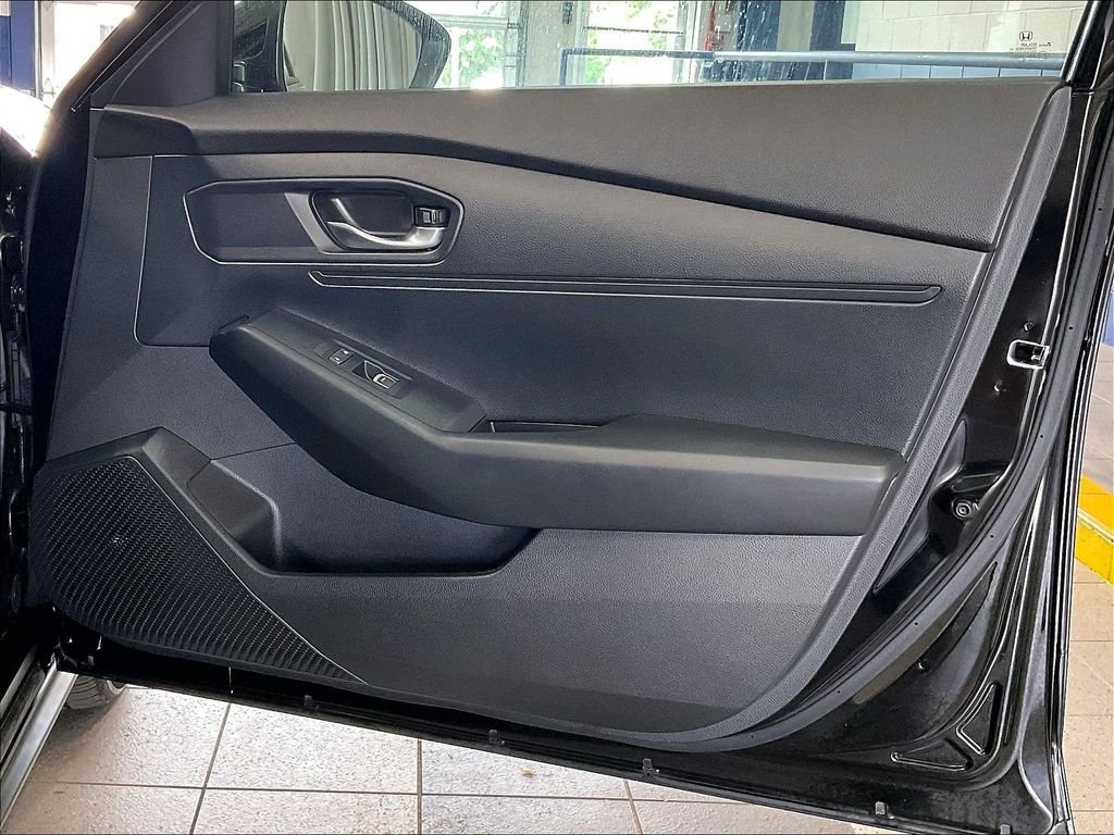 Used 2023 Black Honda LX image 12