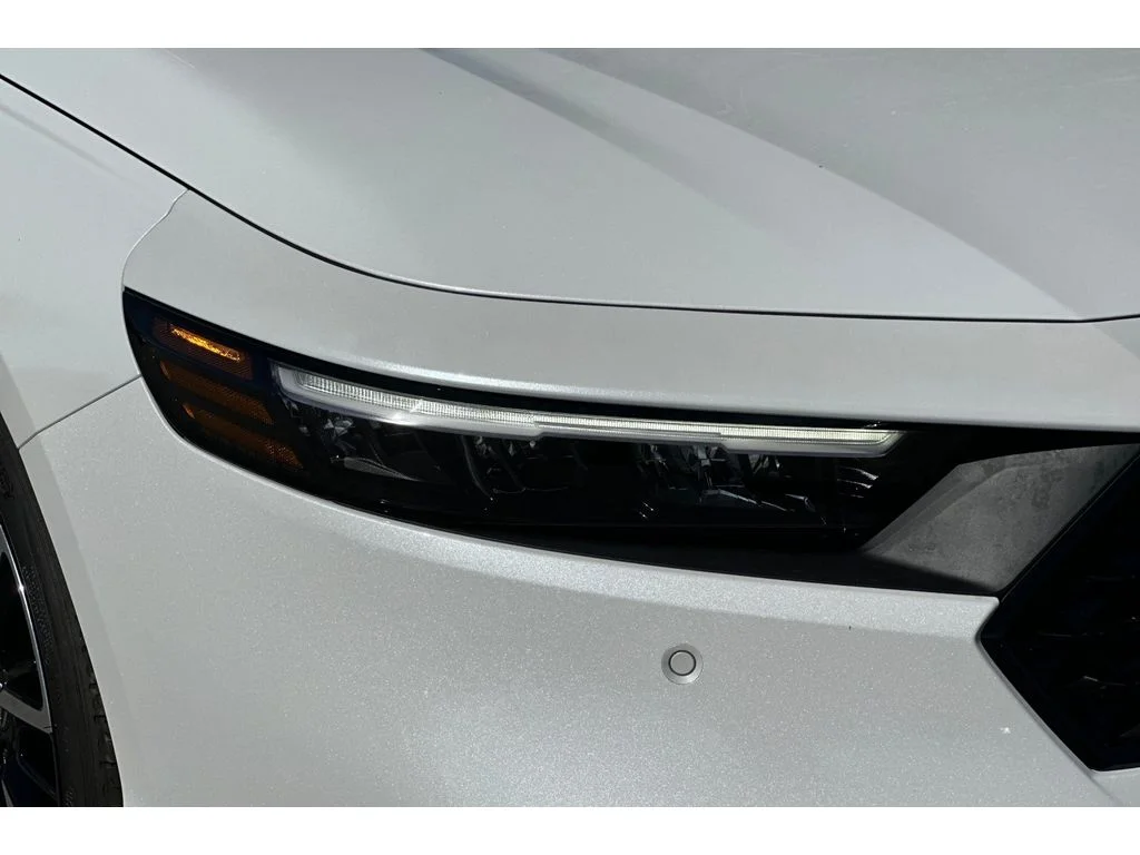 New 2026 Platinum White Pearl Honda Touring image 31
