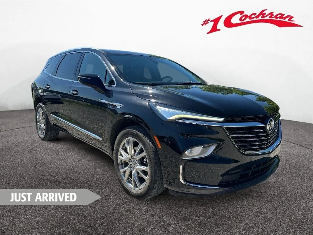2023 Buick Enclave Essence AWD's photo