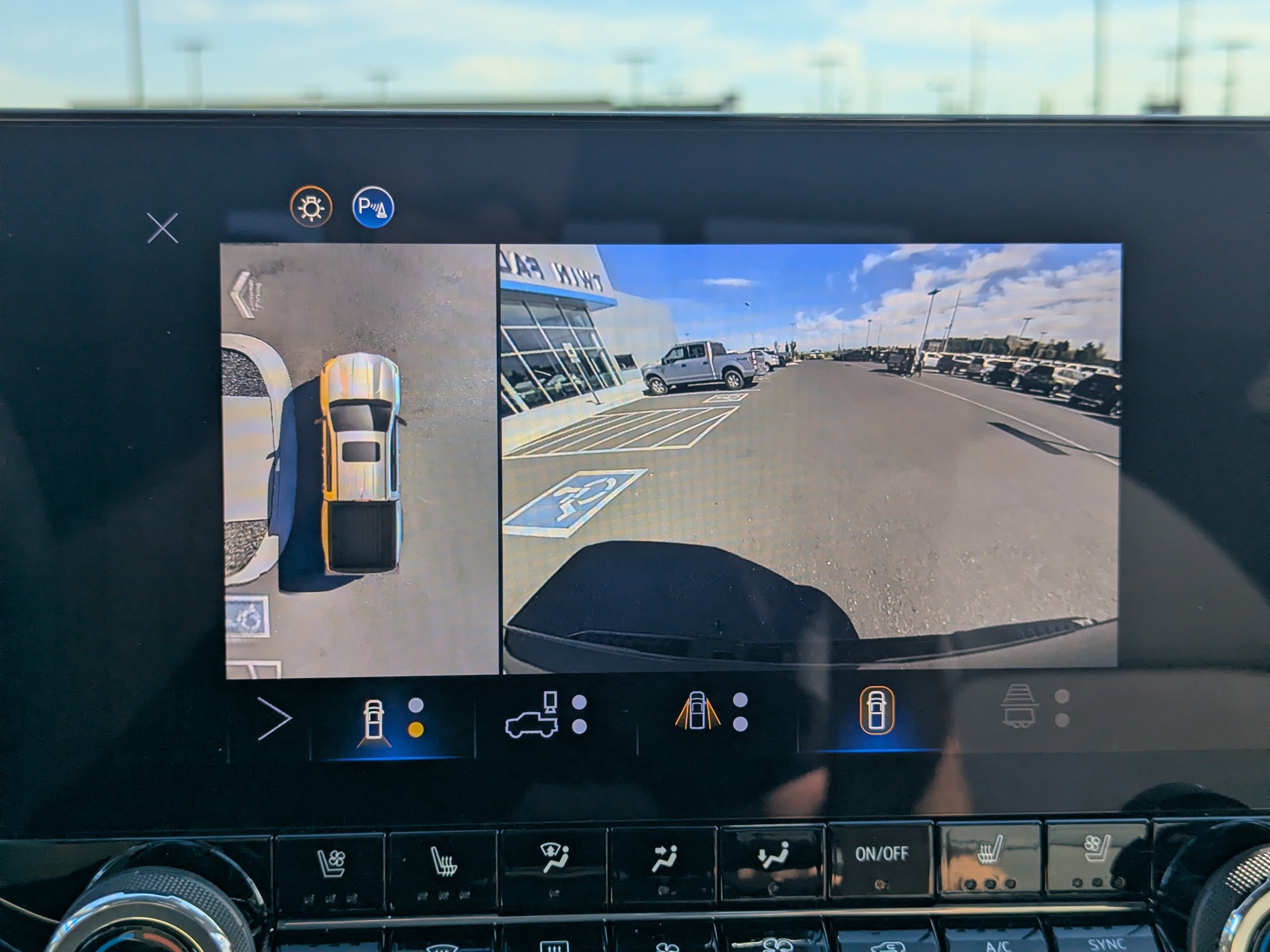 2026 Chevrolet Colorado ZR2 - Photo 25