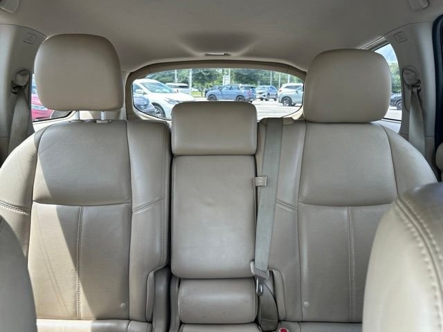 Used 2014 White Nissan Platinum image 30