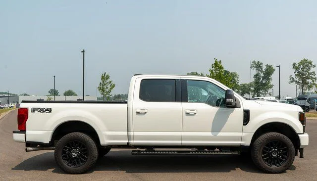 Used 2020 White Ford Lariat image 5