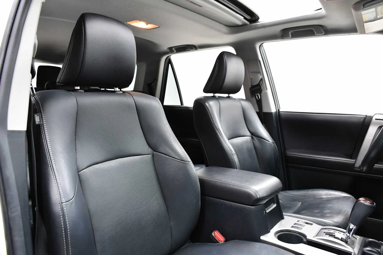 Used 2016 Blizzard Pearl Toyota Limited image 24