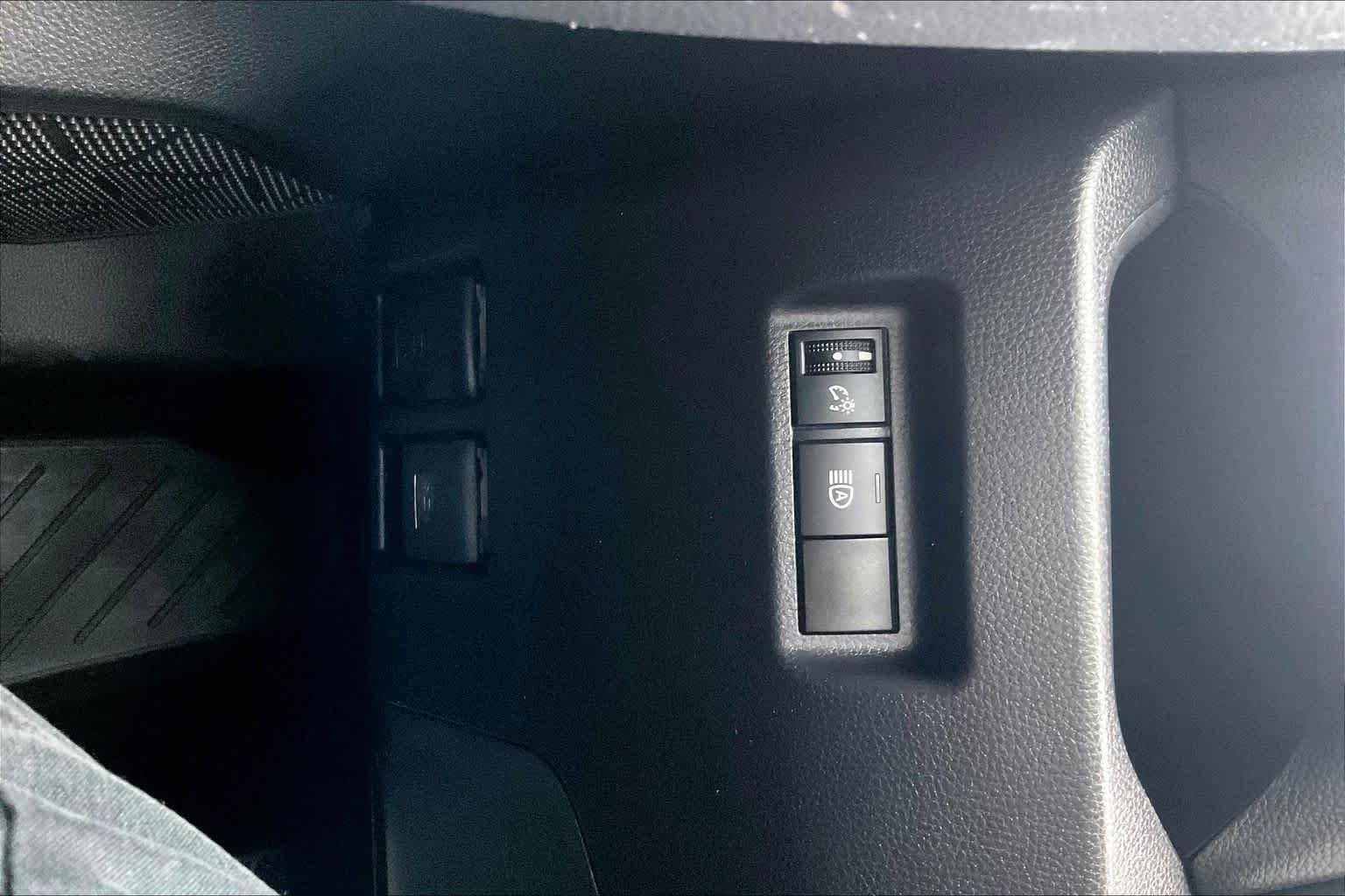 Used 2024 Magnetic Gray Metallic Toyota XLE image 33