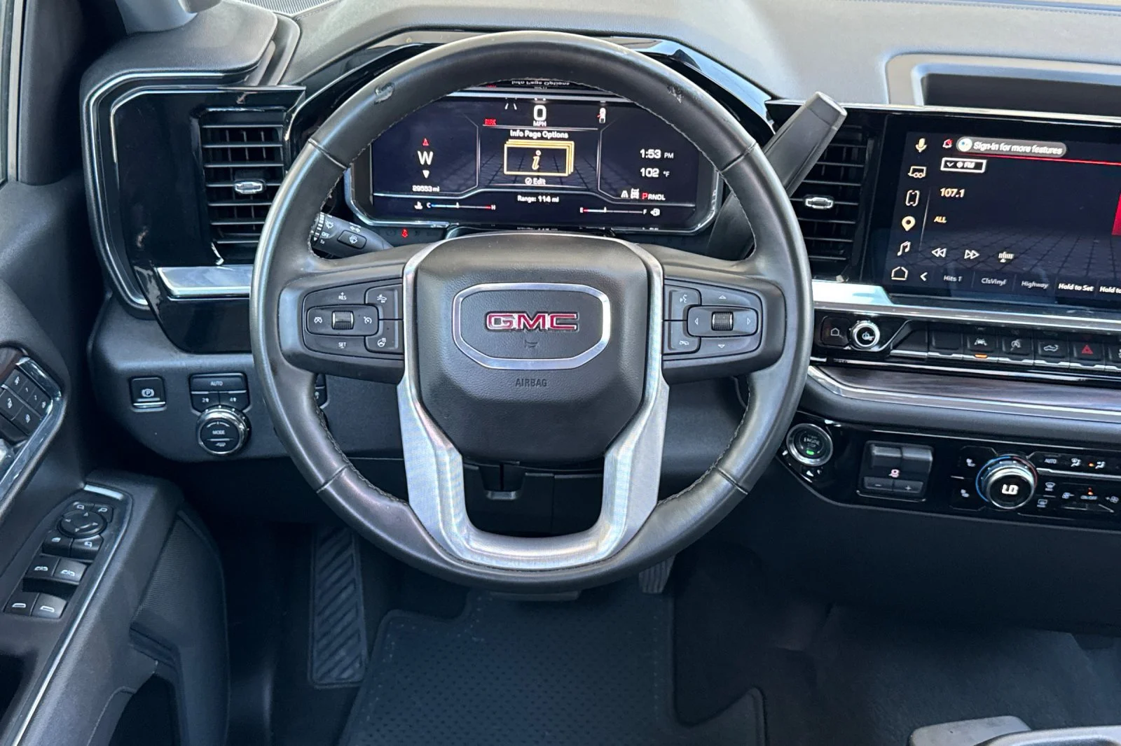 2025 GMC Sierra 1500 SLT - Photo 15
