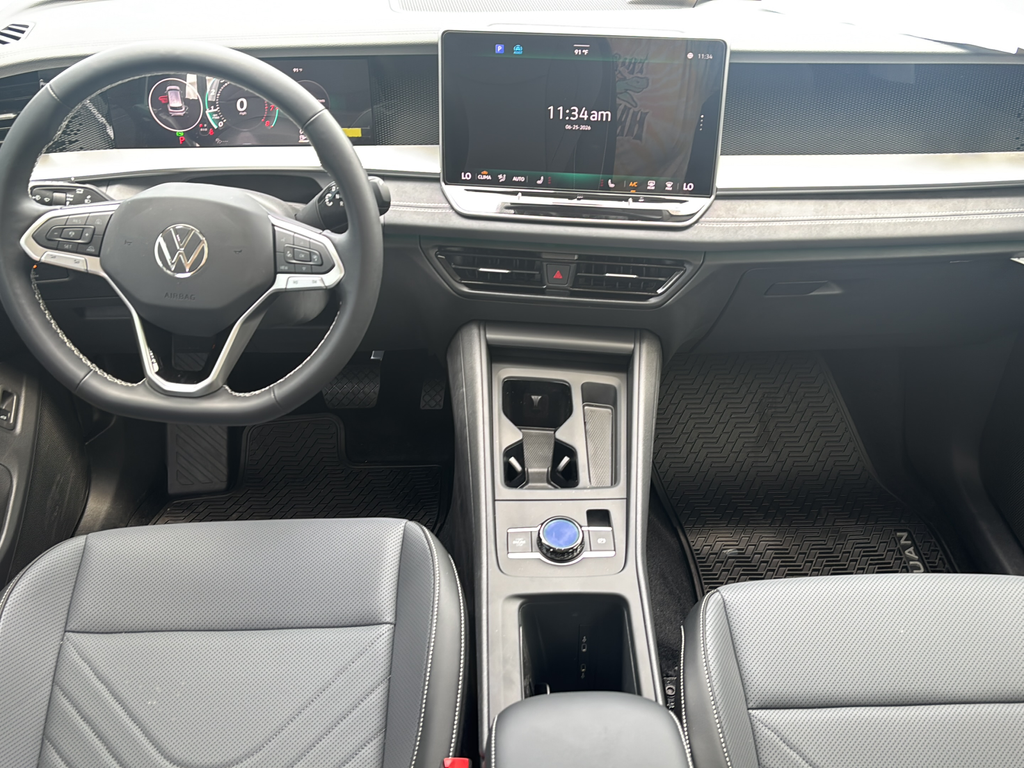 New 2026 White/off-white Volkswagen 2.0T SE image 17