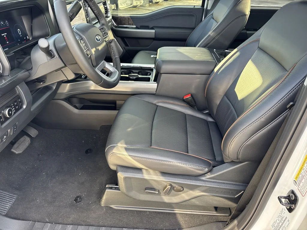 New 2025 White Ford Lariat image 9