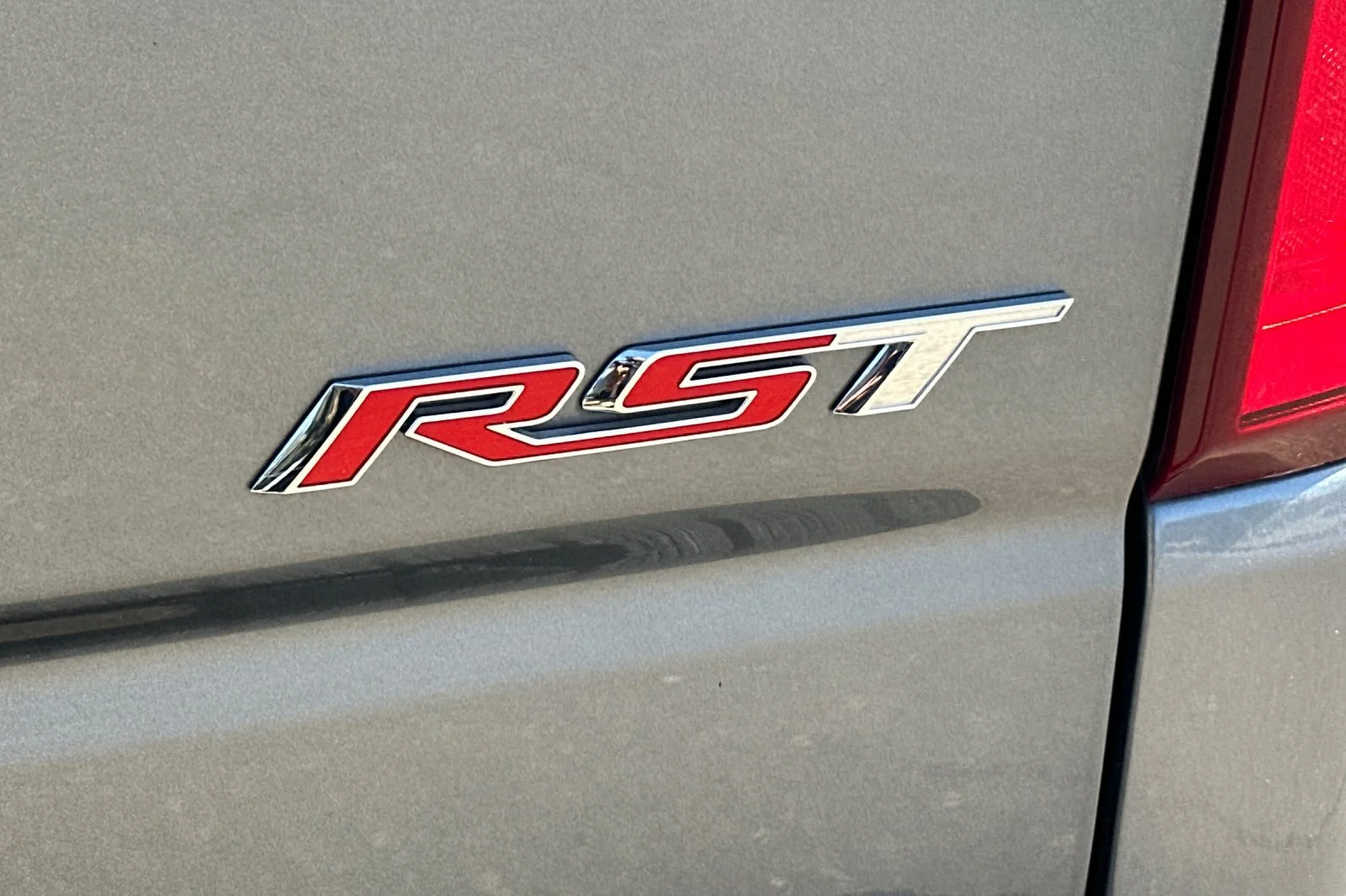 Used 2021 Gray Chevrolet RST image 26