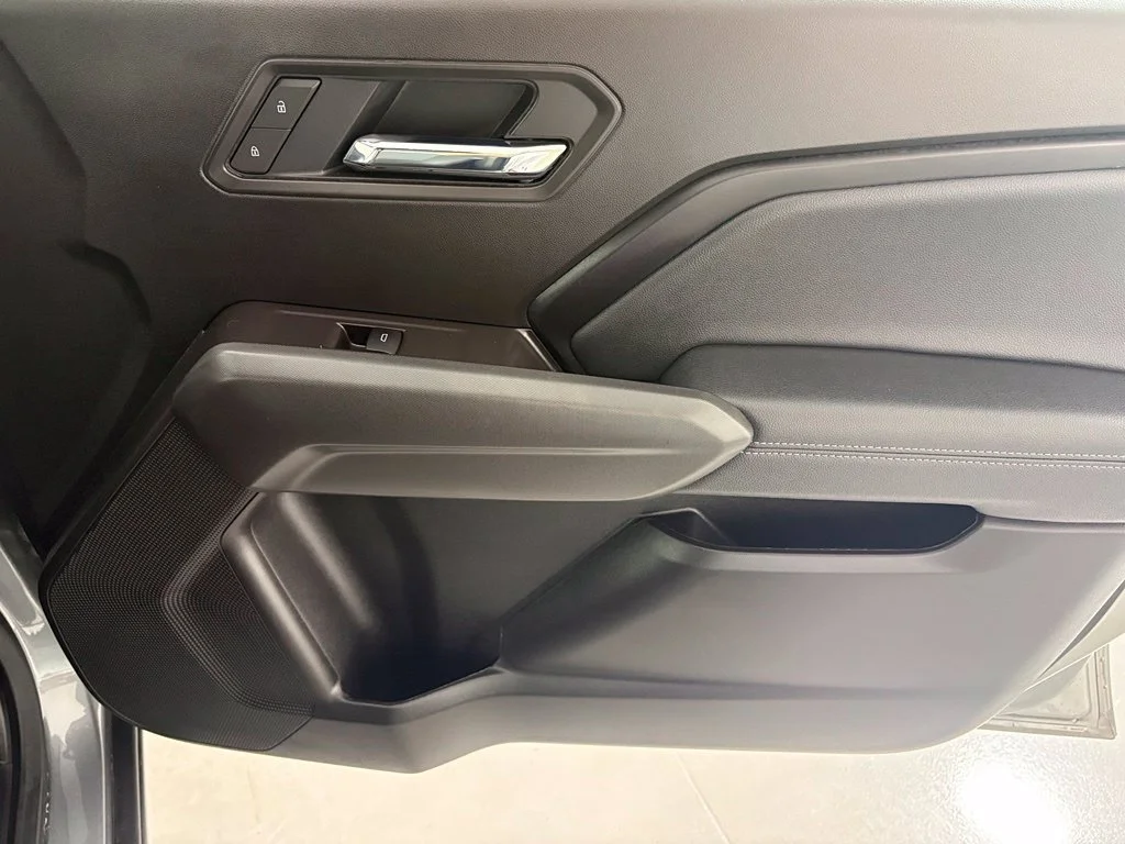 Used 2025 Sterling Gray Metallic Chevrolet WT/LT image 15
