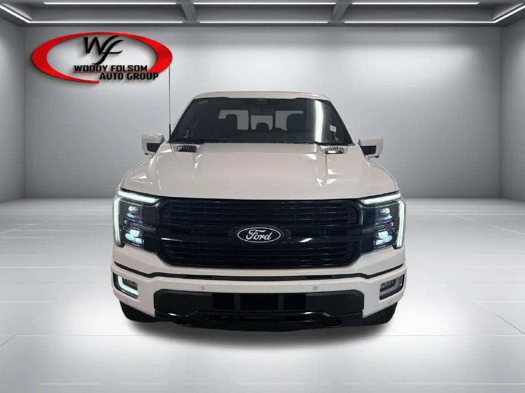 New 2026 Star White Metallic Tri-Coat Ford Platinum® image 2