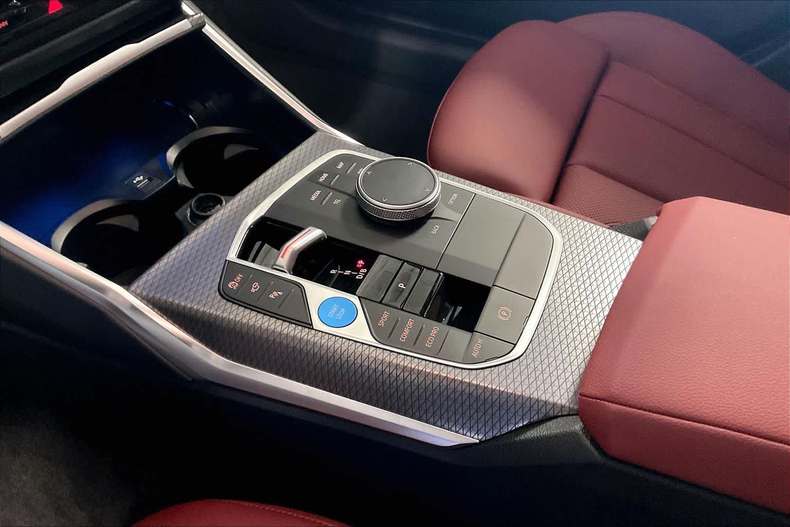 New 2026 Alpine White BMW eDrive40 image 7