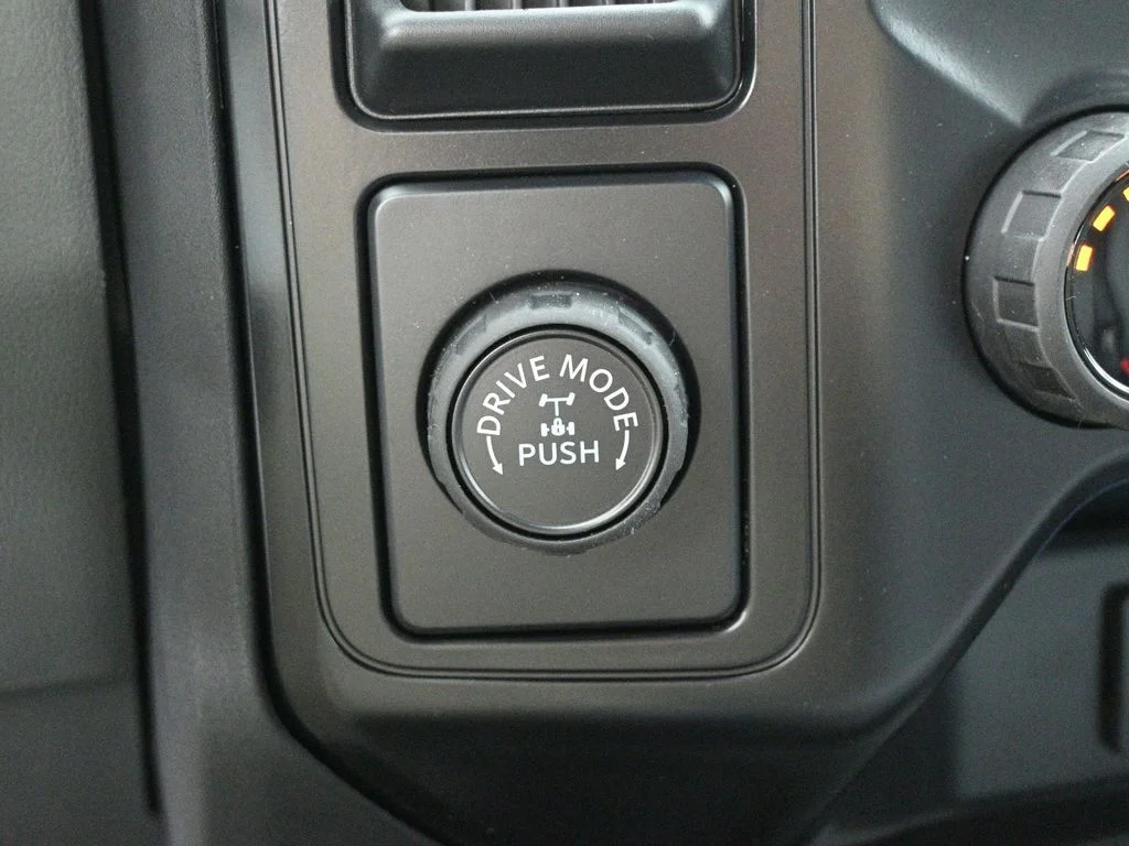 2026 Ford F-350 Super Duty XL - Photo 16