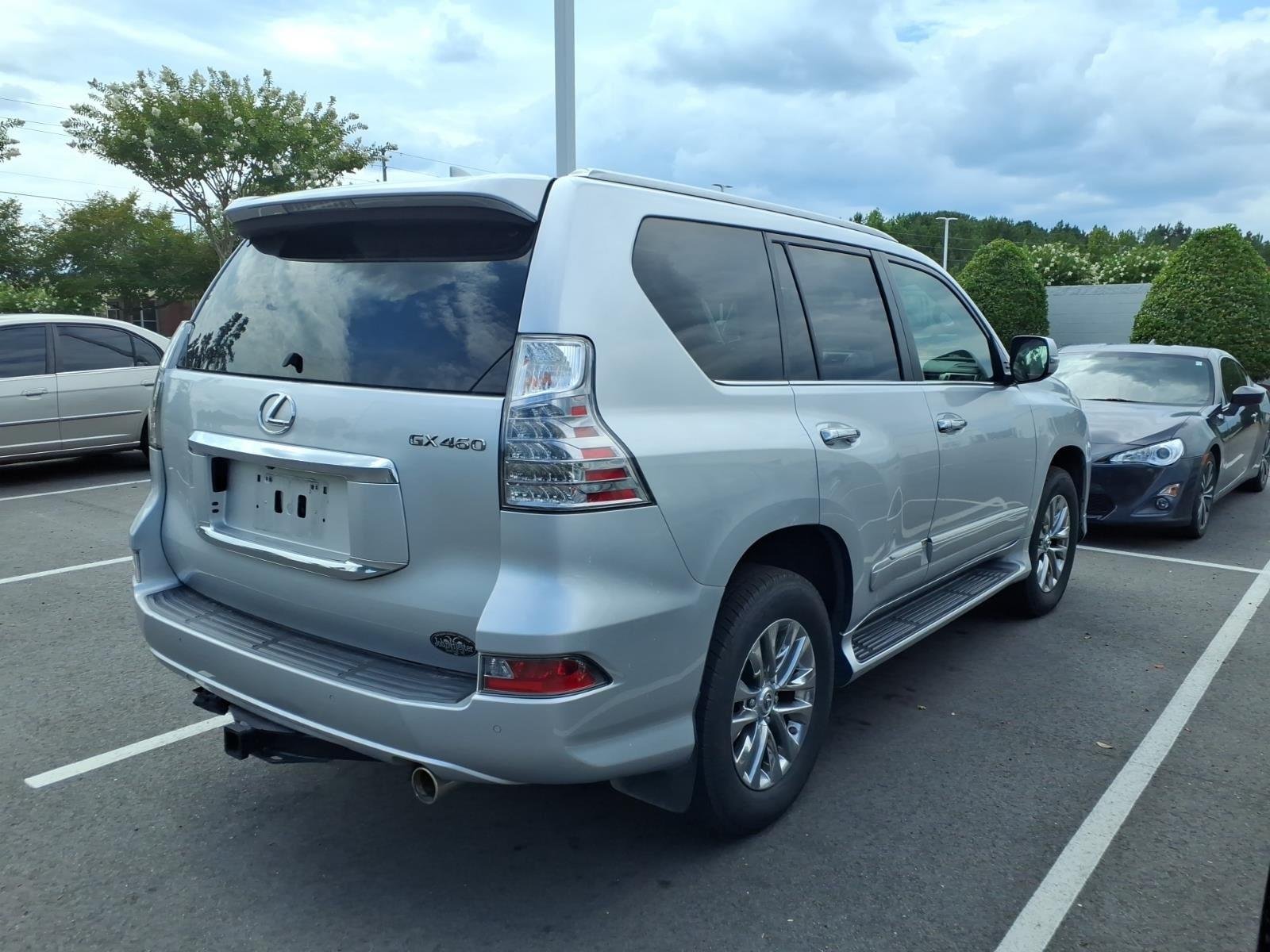 Used 2019 Silver Lining Metallic Lexus GX 460 Premium image 5