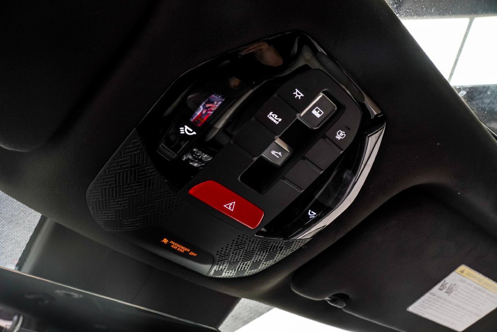 Used 2024 White Kia GT-Line image 43