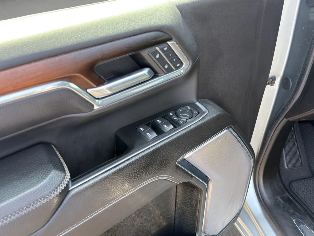 Used 2024 Silver GMC Denali image 12