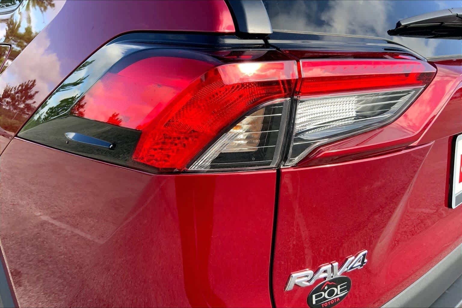 Used 2024 Ruby Flare Pearl Toyota XLE Premium image 28