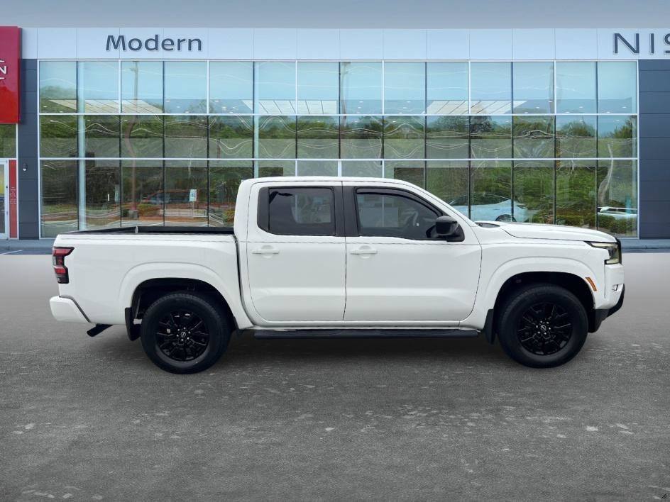 Certified Used 2023 Glacier White Nissan SV image 4