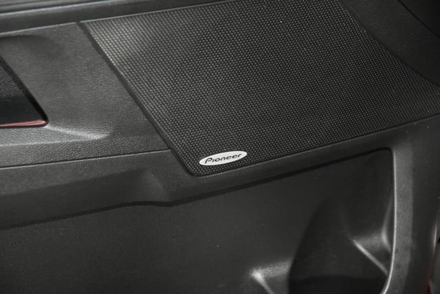 Used 2017 Red GMC SLE-2 image 27