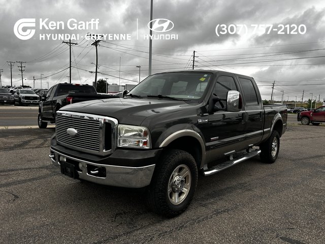 2006 Ford Super Duty F-350 SRW Lariat