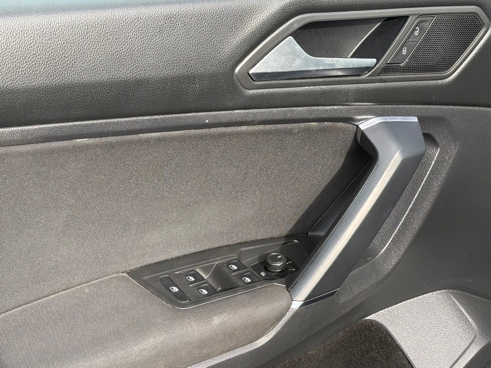 2020 Volkswagen Tiguan S - Photo 18