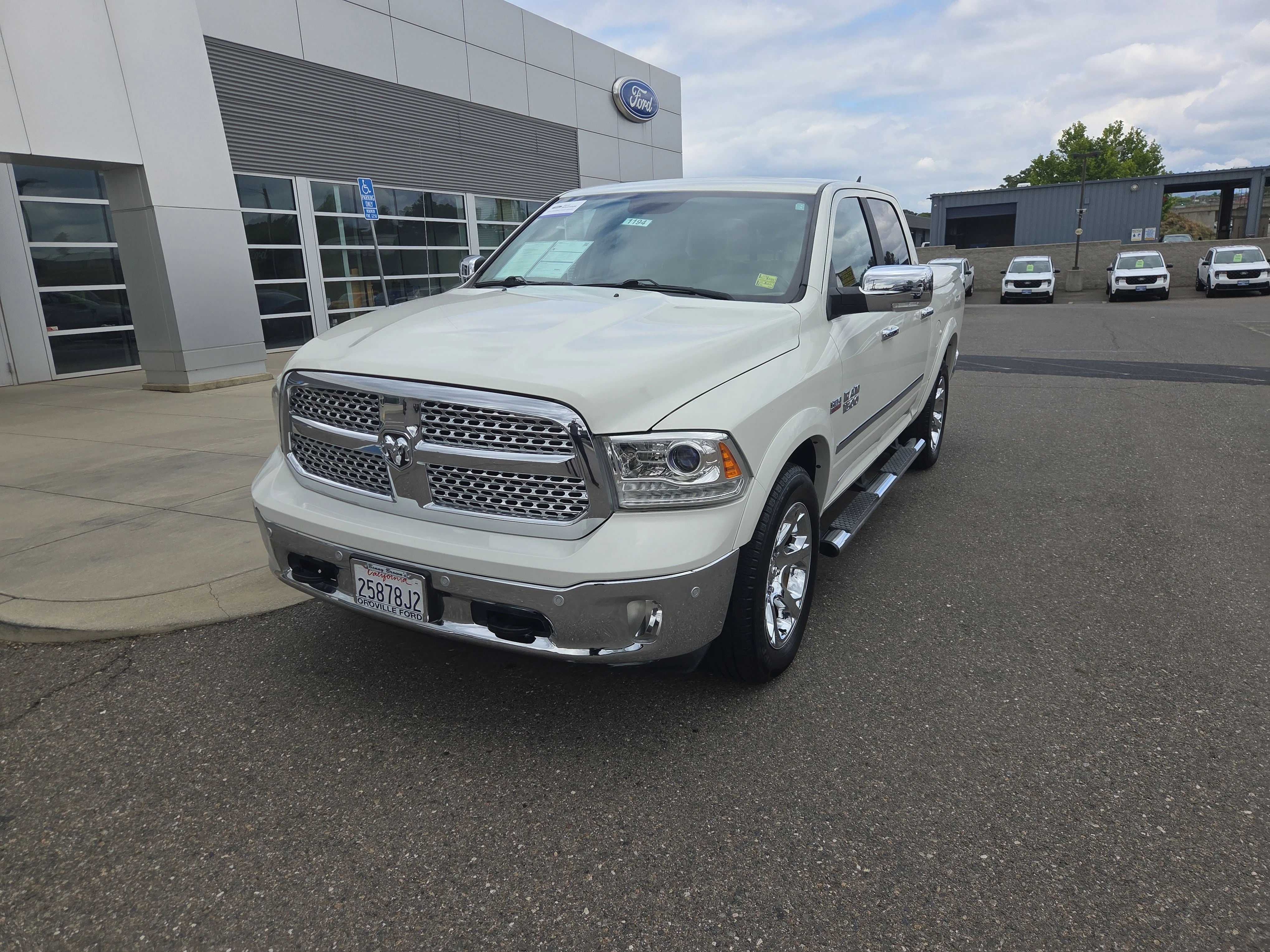 2017 RAM 1500 Laramie 4x4 Crew Cab 5'7's photo