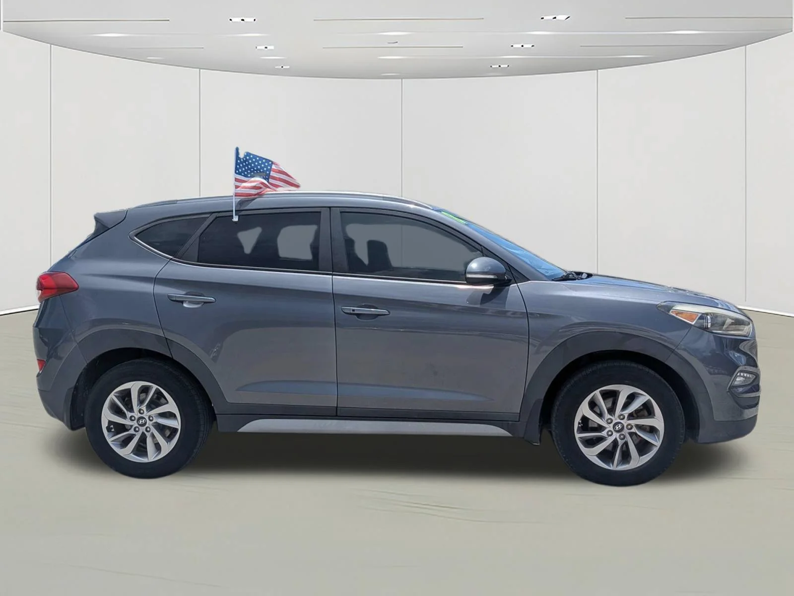 Used 2018 Hyundai Tucson SE Plus with VIN KM8J3CA41JU760829 for sale in Cocoa, FL
