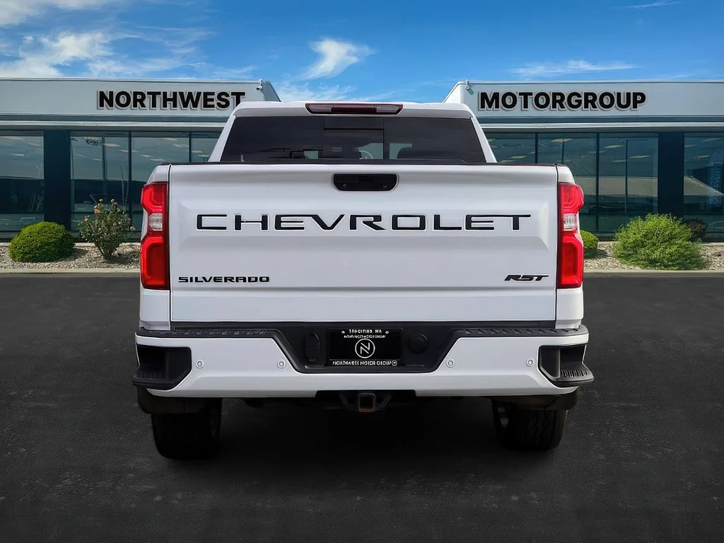 2020 Chevrolet Silverado 1500 RST - Photo 6