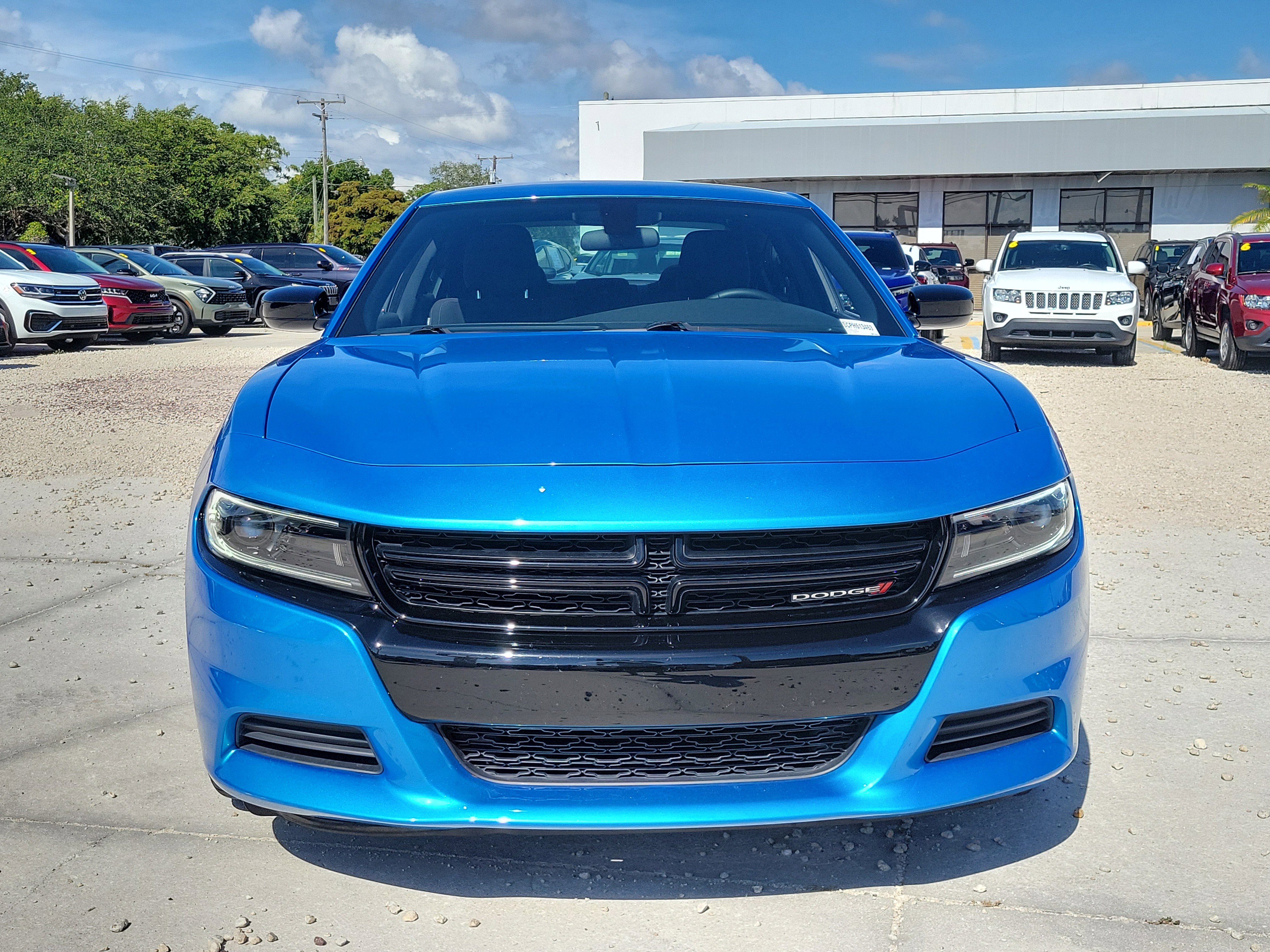 Used 2023 B5 Blue Pearlcoat Dodge SXT image 2