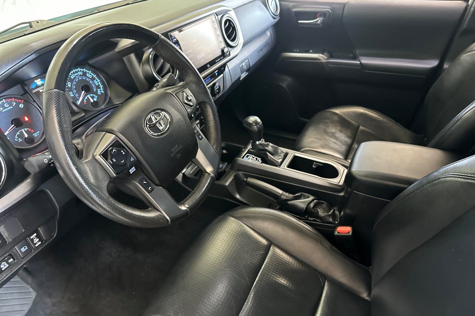 Used 2021 White Toyota TRD Off-Road image 9