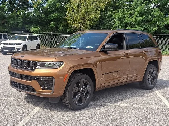 New 2027 Brown Jeep Limited Reserve image 6