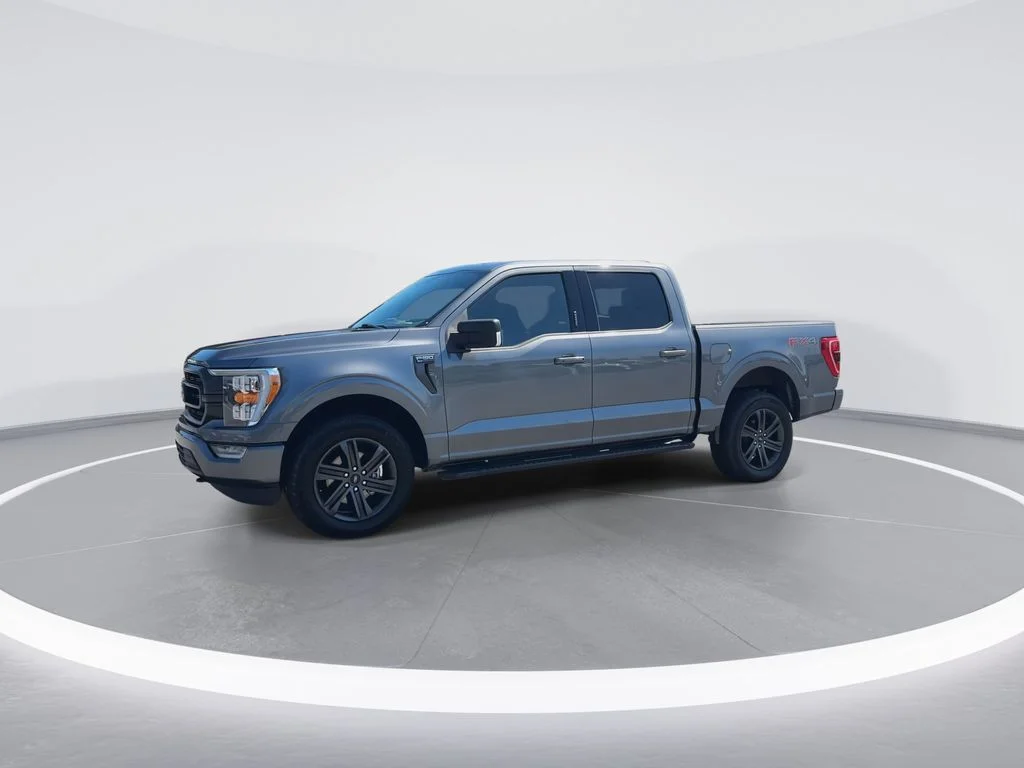Used 2022 Gray Ford XLT image 6