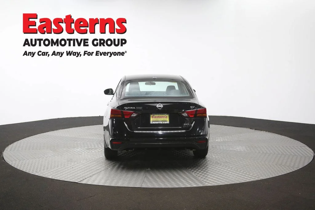 Used 2023 Black Nissan 2.5 SV image 36