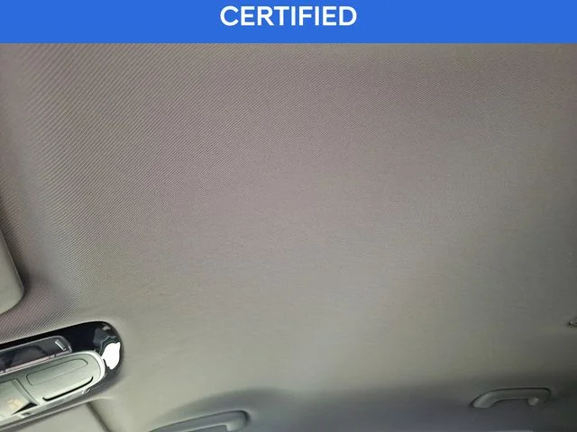 Used 2025 White Hyundai SEL image 21