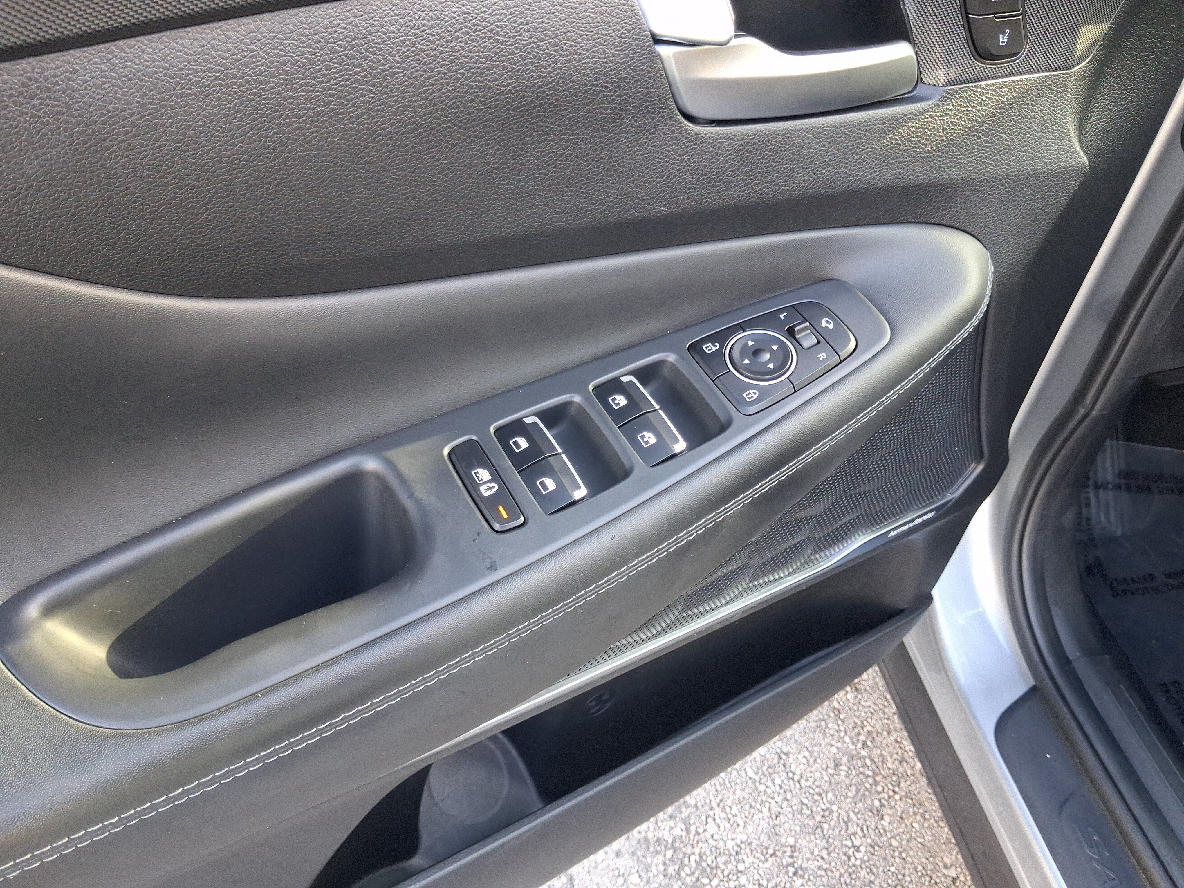 Used 2023 Silver Hyundai Limited image 17