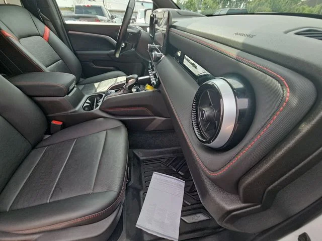 Used 2023 White Chevrolet Z71 image 32