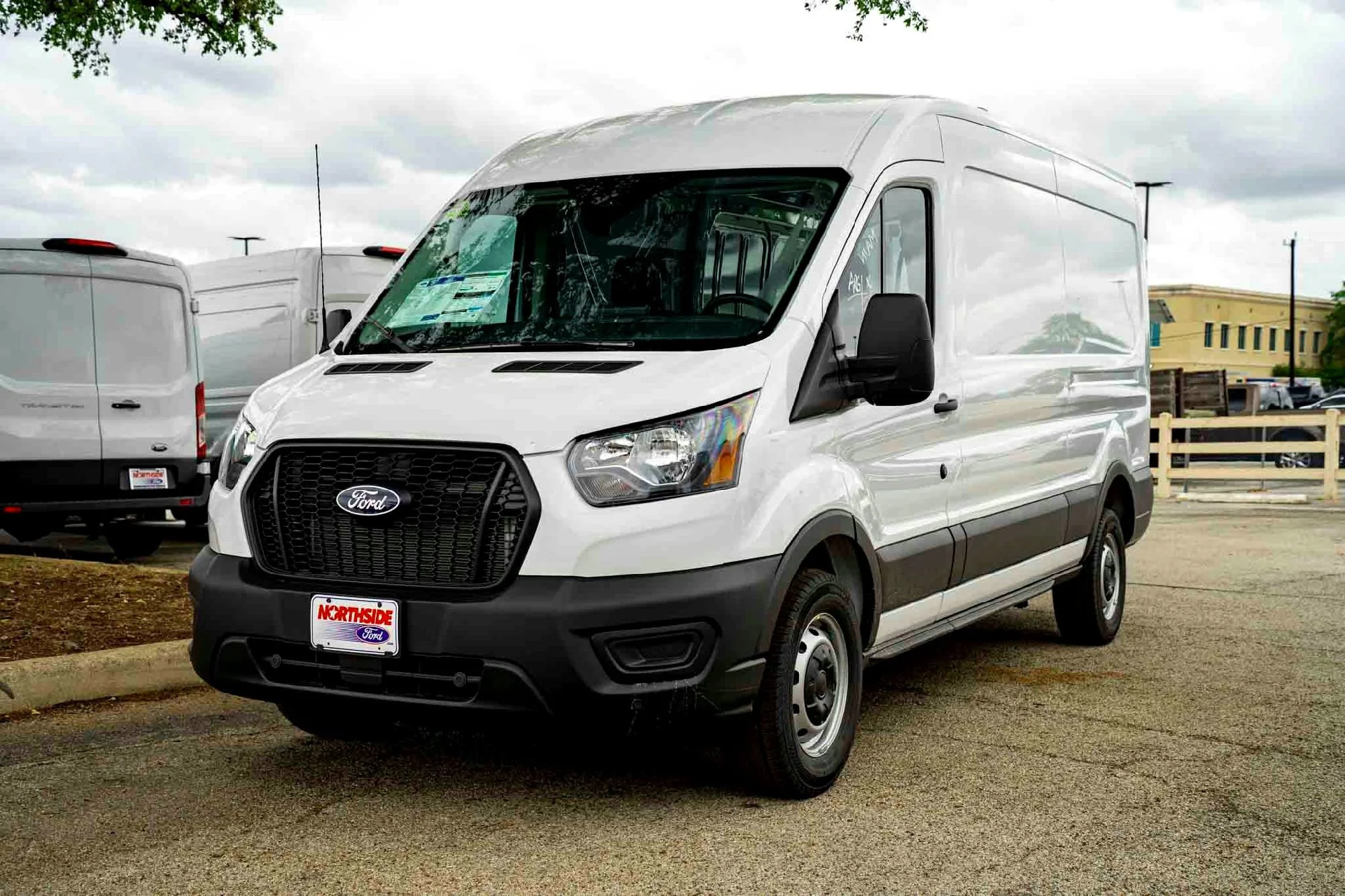 New 2026 Oxford White Ford  image 7