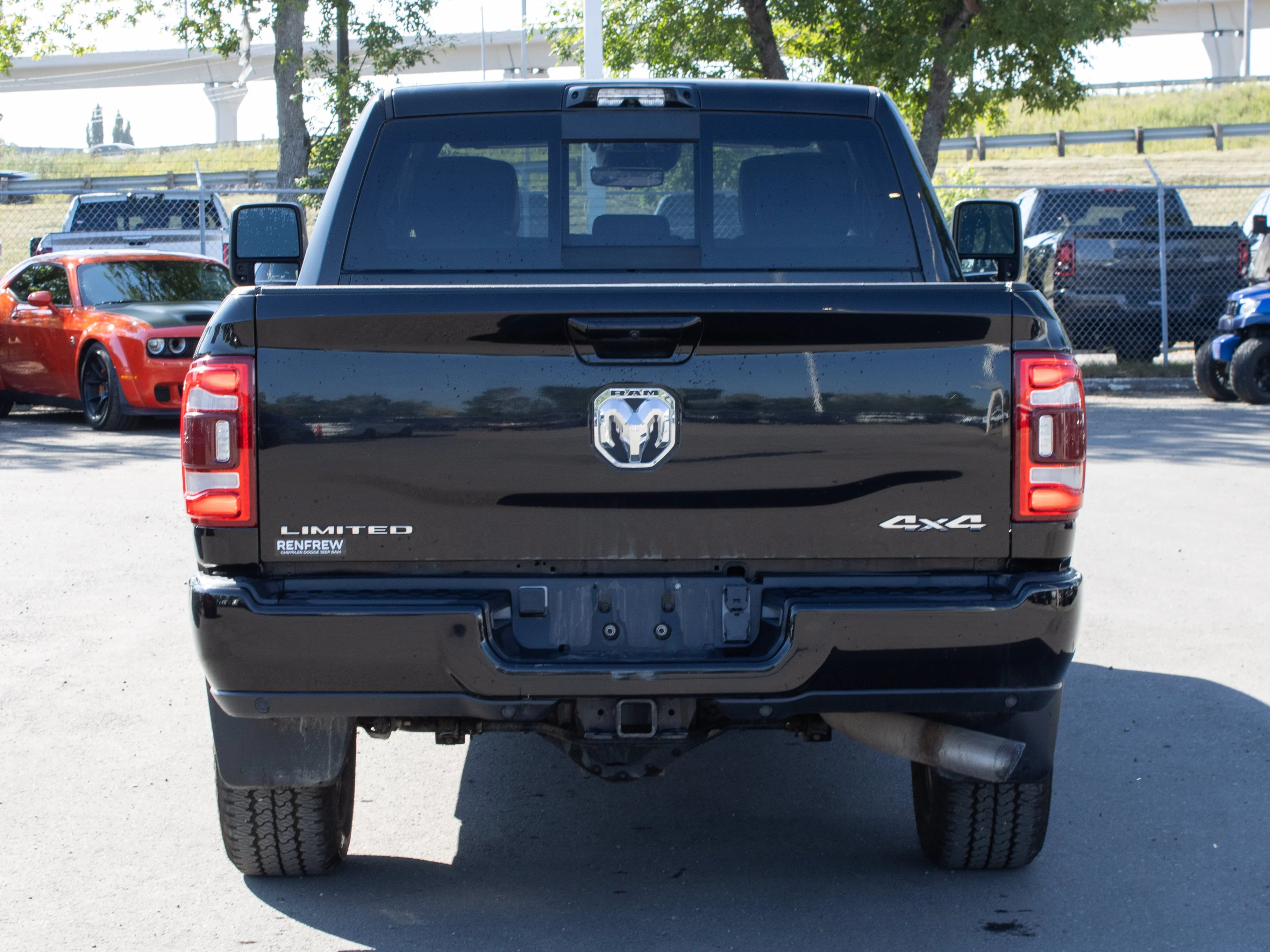 Certified Used 2023 Black RAM Limited * | Cummins | 5th Wheel & Gooseneck | Adaptive Cruise | Running Boards image 19