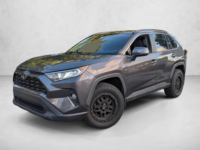 2020 Toyota RAV4 XLE