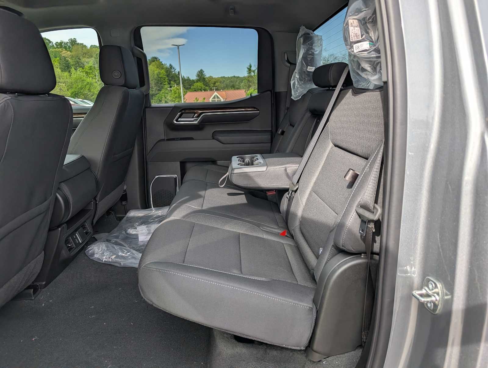 New 2026 Sterling Metallic GMC Elevation image 19