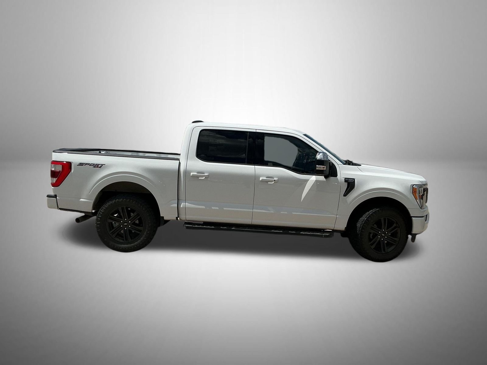 Used 2021 Oxford White Ford Lariat image 4