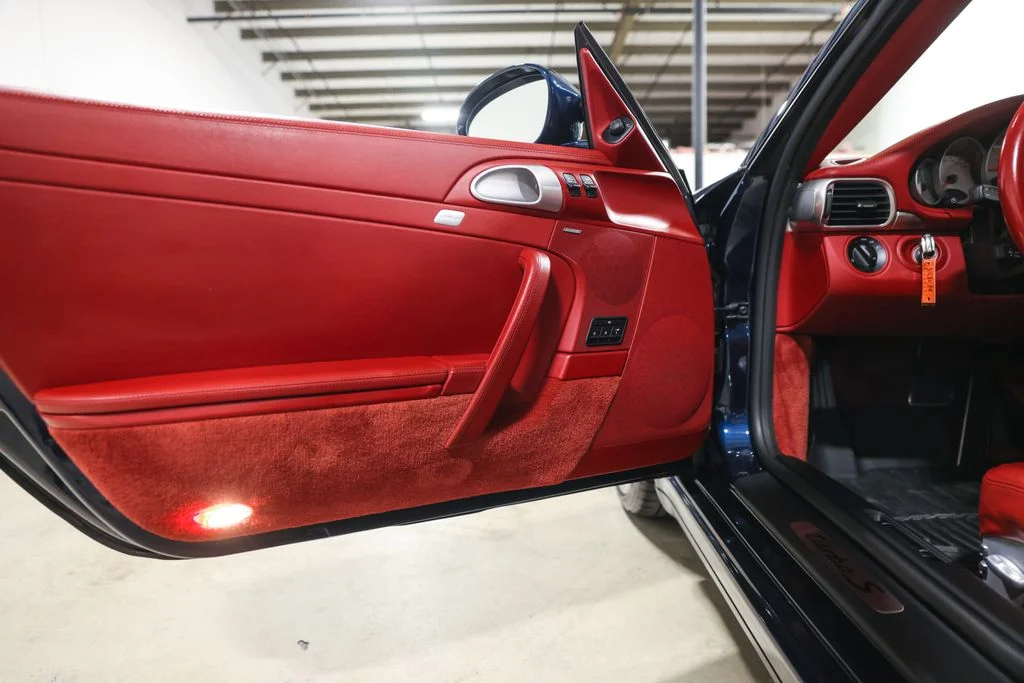 Used 2011 Blue Porsche Turbo S image 22